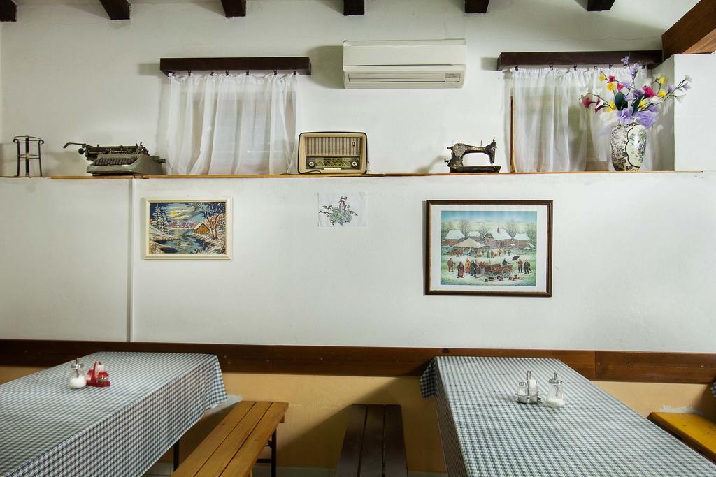 Farm Stay Ferjancic Vipava Exterior photo